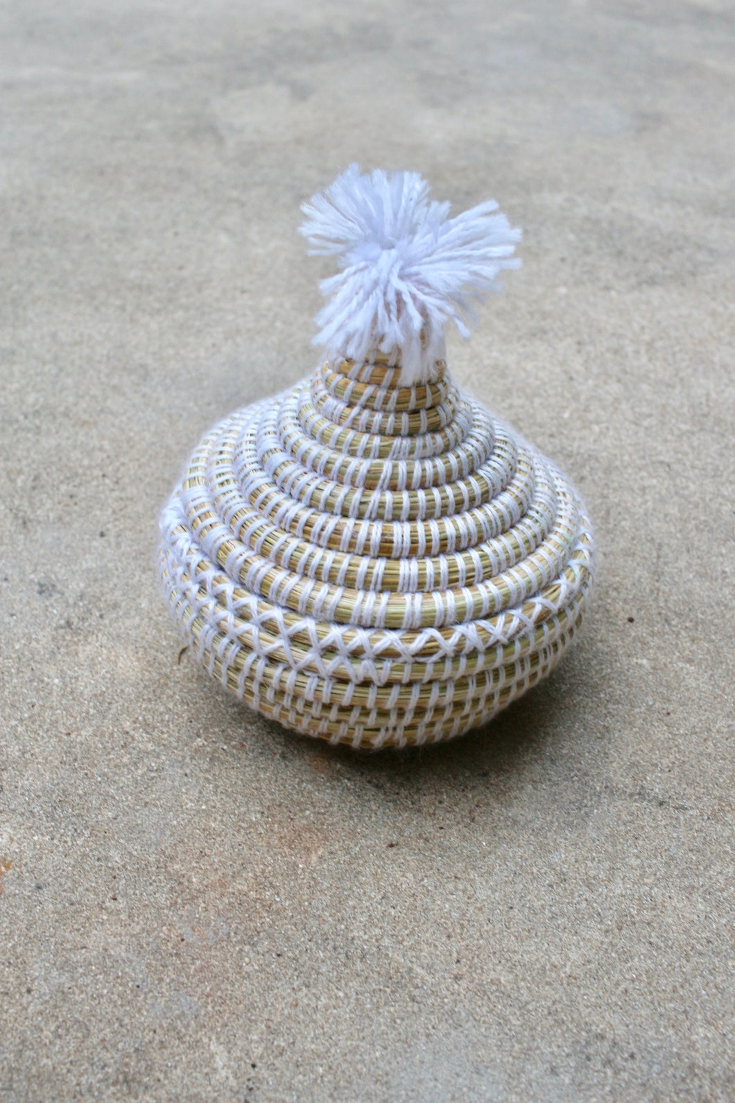 Small Lidded Pom Pom Basket, White
